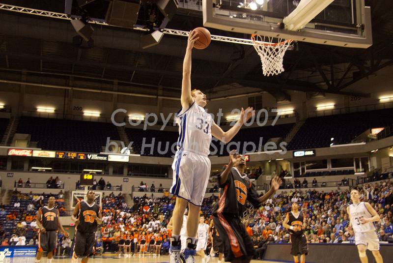 OHSAA Men's Basketball � Regional Final, Cincinnati Region<br />Final Score: St. Xavier 51, Withrow 48
