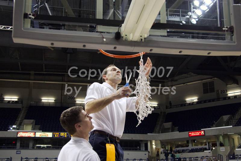 OHSAA Men's Basketball � Regional Final, Cincinnati Region<br />Final Score: St. Xavier 51, Withrow 48