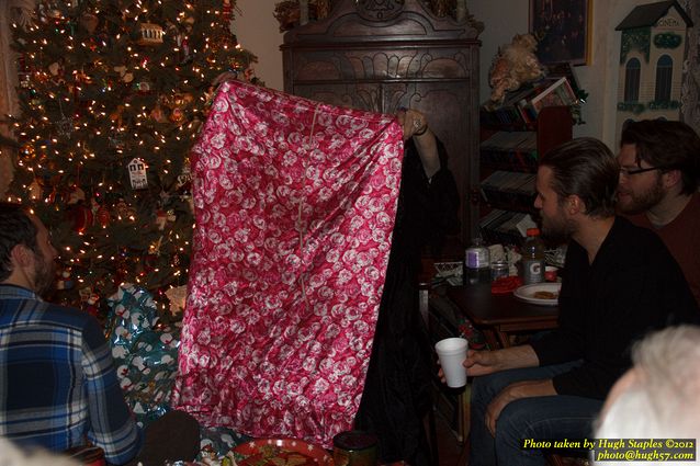 The Bozinis Annual Christmas Party &mdash; 2012.2