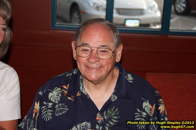 Bozinis celebrate the birthdays of Hugh, Lenny, Luigina, Jane, Mary, Robert, Janette and Sharon (Cooke).