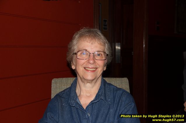 Bozinis celebrate the birthdays of Hugh, Lenny, Luigina, Jane, Mary, Robert, Janette and Sharon (Cooke).