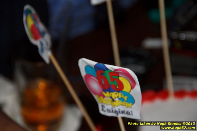 Bozinis celebrate the birthdays of Hugh, Lenny, Luigina, Jane, Mary, Robert, Janette and Sharon (Cooke).