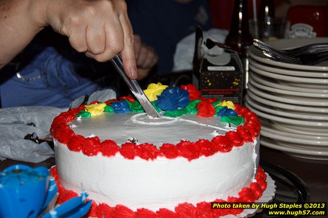 Bozinis celebrate the birthdays of Hugh, Lenny, Luigina, Jane, Mary, Robert, Janette and Sharon (Cooke).