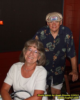 Bozinis celebrate the birthdays of Hugh, Lenny, Luigina, Jane, Mary, Robert, Janette and Sharon (Cooke).