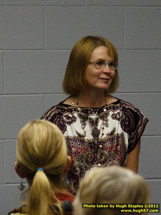 Nancy Barr discusses her work at the Bayliss Library stop on the UP Book Tour.