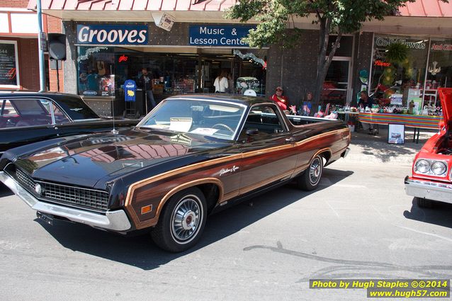 First ever Soo Film Festival takes place in Downtown Sault&nbsp;Ste.&nbsp;Marie,&nbsp;MI, alongside the Extreme Sidewalk Sale on Ashmun Street.