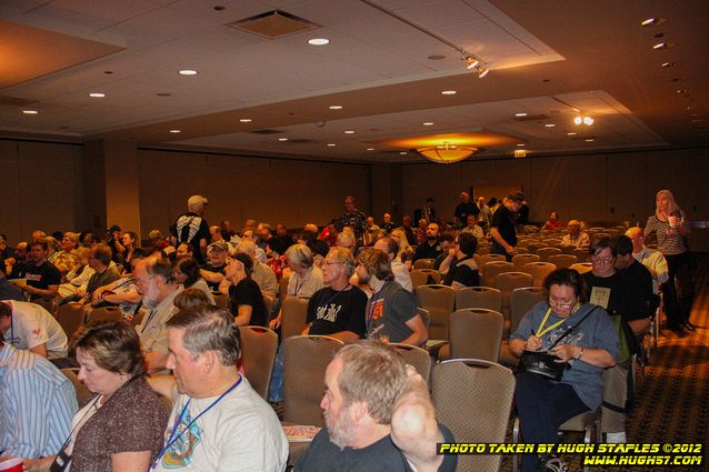 Mike Resnick gives the Guest of Honor Speech at Chicon 7