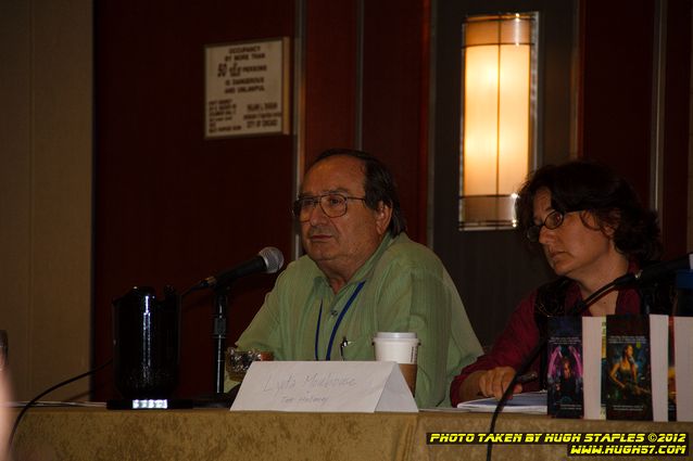 In and around Chicon 7, The World Science Fiction Convention. Panel: Series, and why we love em
