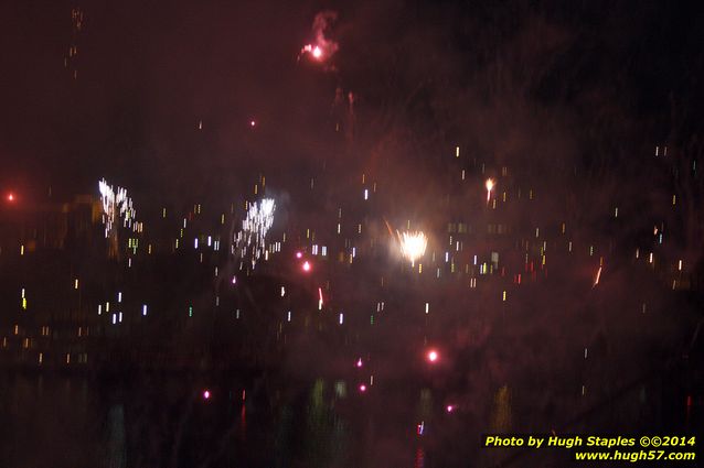 An exciting, come-from-behind victory for the Reds over the division rival Pittsburgh Pirates. Reds win, 6-5. Followed by Rozzi&#39;s Fireworks :-)