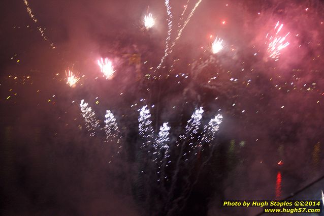 An exciting, come-from-behind victory for the Reds over the division rival Pittsburgh Pirates. Reds win, 6-5. Followed by Rozzi&#39;s Fireworks :-)