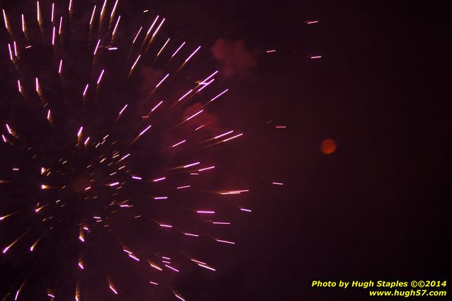 An exciting, come-from-behind victory for the Reds over the division rival Pittsburgh Pirates. Reds win, 6-5. Followed by Rozzi&#39;s Fireworks :-)