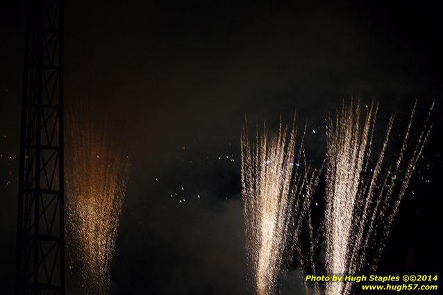 An exciting, come-from-behind victory for the Reds over the division rival Pittsburgh Pirates. Reds win, 6-5. Followed by Rozzi's Fireworks :-)