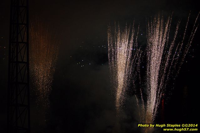 An exciting, come-from-behind victory for the Reds over the division rival Pittsburgh Pirates. Reds win, 6-5. Followed by Rozzi&#39;s Fireworks :-)