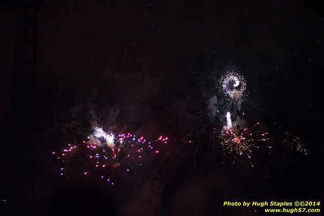 An exciting, come-from-behind victory for the Reds over the division rival Pittsburgh Pirates. Reds win, 6-5. Followed by Rozzi&#39;s Fireworks :-)