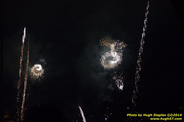 An exciting, come-from-behind victory for the Reds over the division rival Pittsburgh Pirates. Reds win, 6-5. Followed by Rozzi&#39;s Fireworks :-)