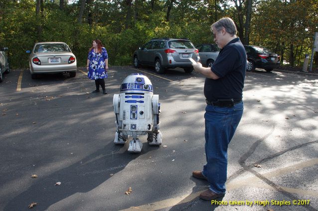 R2D2 in the parking Lot