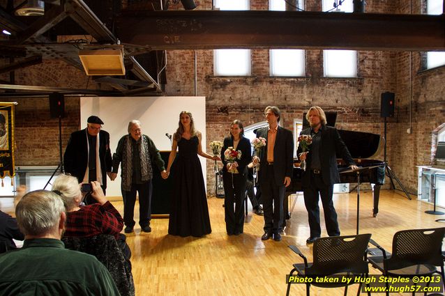 Wagner's "Die Walk�re": A Musical Analysis\nThe Wagner Society of Cincinnati and the Cincinnati Opera